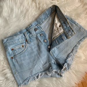 Levi’s cutoff shorts